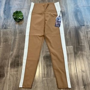 Kyodan Women’s Stripe Luxe Ribbed Compression Leggings